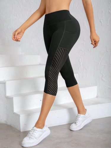 Legginsy Damskie Capri Sportowe Czarne.png
